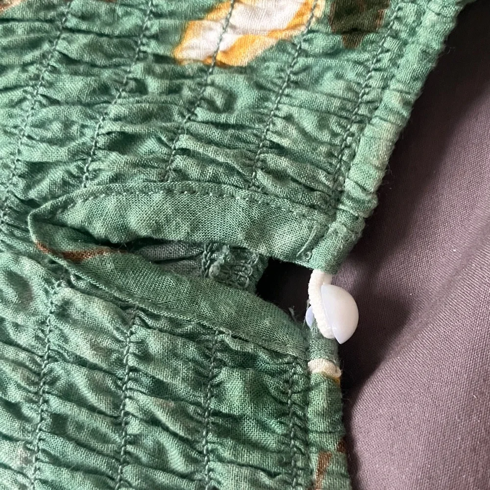 POCKETS!! Green Midi Floral Dress - Picture 3 of 4